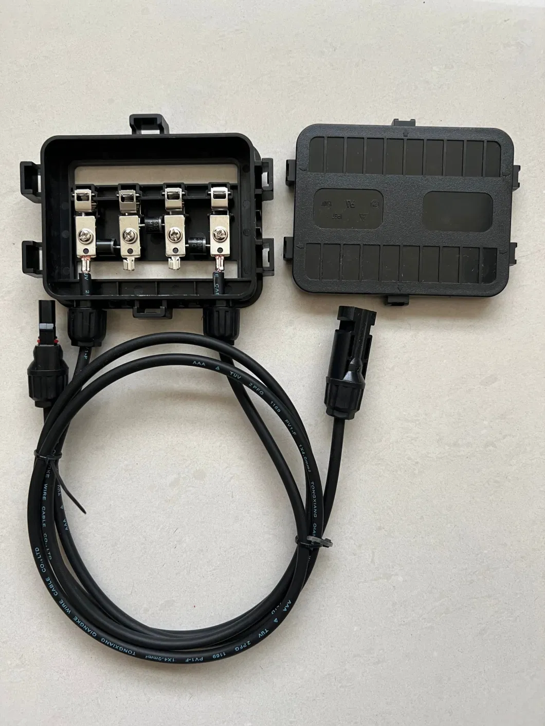 IP67 4 Rails 3 Diode Solar Junction Box for Solar Panel