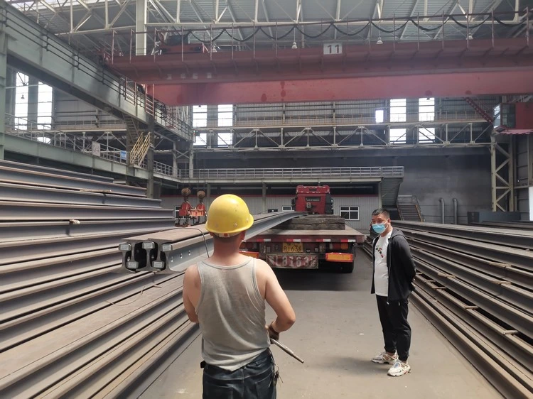 15kg Light Steel Rail 6m/8m/9m/10m Length Steel Crane Rail for Railway