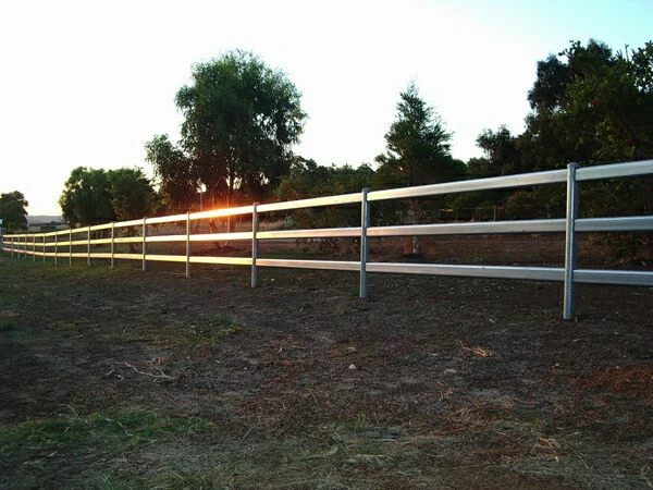 42 X 115 Oval Tube Horse Cattle Rail Fence / Cattle Rail Bracket 42mm