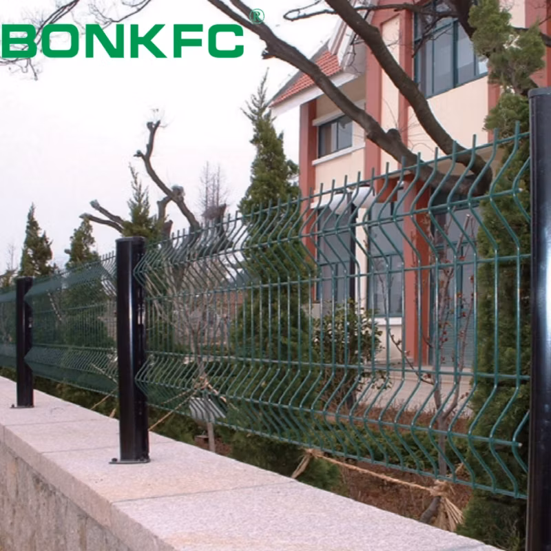 3D Curved Wire Mesh Fence with Razor Wire Akzo Nobel Powder Coated Airport Welded Mesh Fence