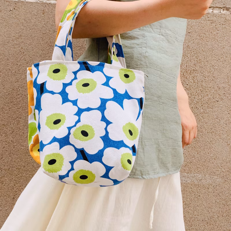 Customized Logo Summer Beach Silver Trendy Easter Tote Bag Full Printing Flower Bag