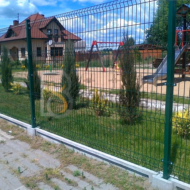 2X2 PVC Coated Galvanized Triangle Bending 3D Curved Welded Wire Mesh Farm Garden Fence
