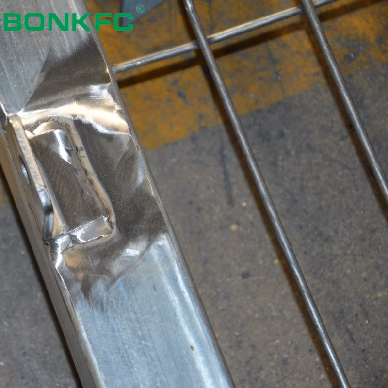3D Curved Wire Mesh Fence with Razor Wire Akzo Nobel Powder Coated Airport Welded Mesh Fence