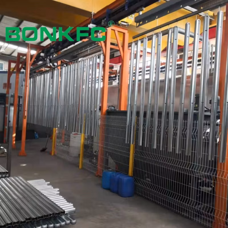 3D Curved Wire Mesh Fence with Razor Wire Akzo Nobel Powder Coated Airport Welded Mesh Fence