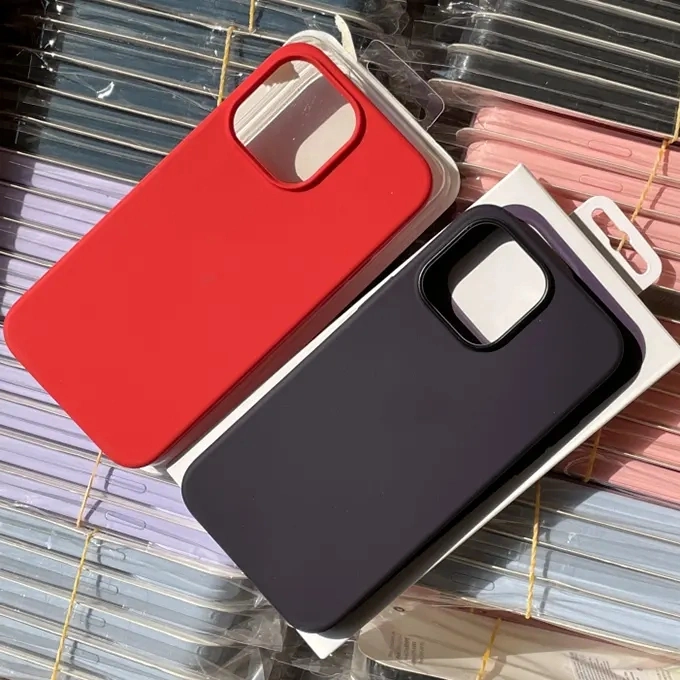 1: 1 Official Logo Mobile Cover Original Animation Magnetic PU Leather Phone Case for iPhone 15/15plus/15PRO/15PRO Max