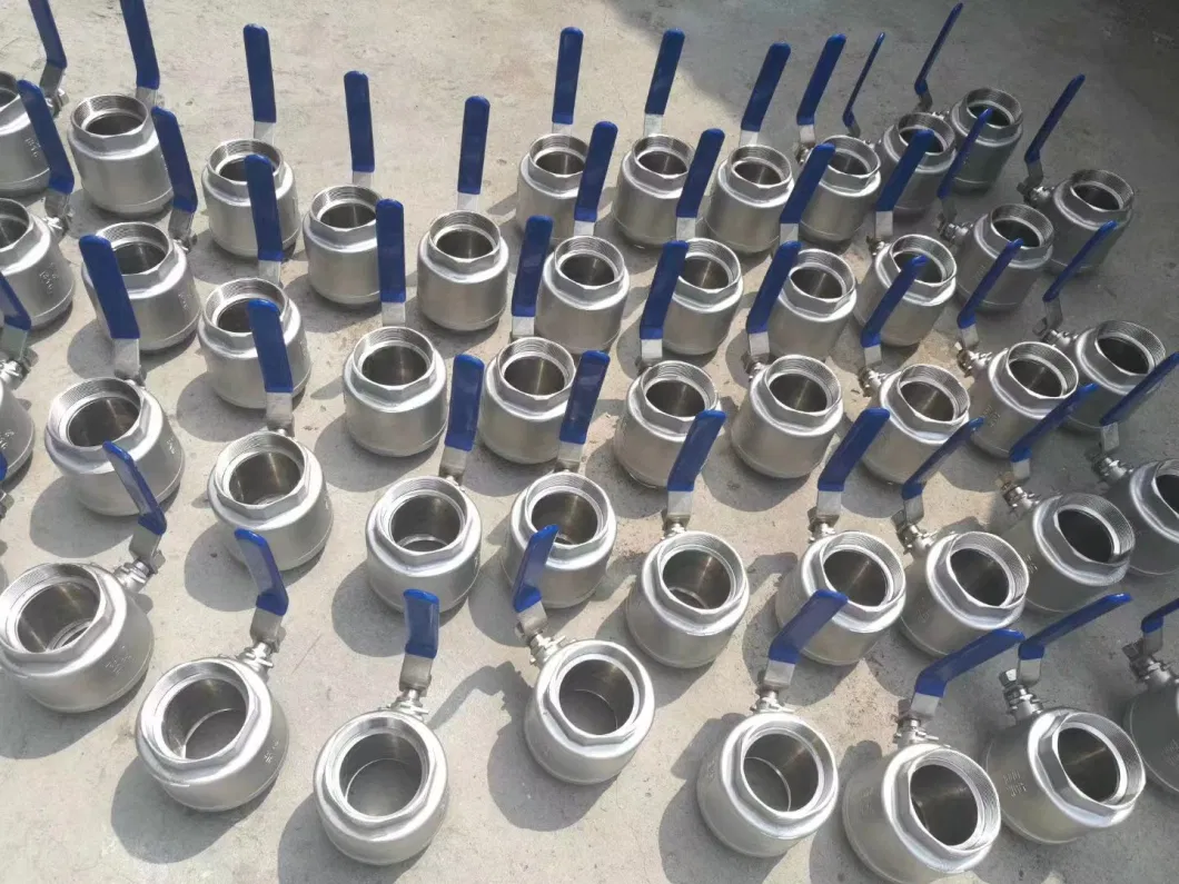 SS304 316 Stainless Steel Handle with Locking Internal Thread BSPP BSPT NPT 2PC Ball Valve