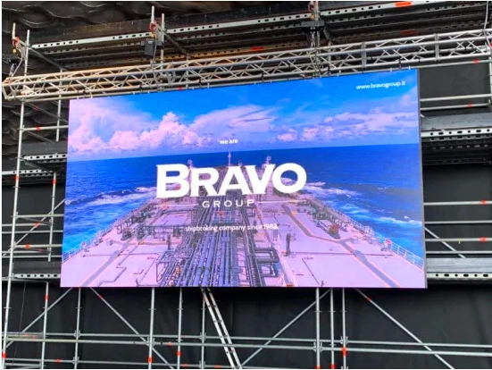 Outdoor Advertising LED Screen Display, Full Color LED Video Wall (P3/P4/P5/P6P8/P10/P16)