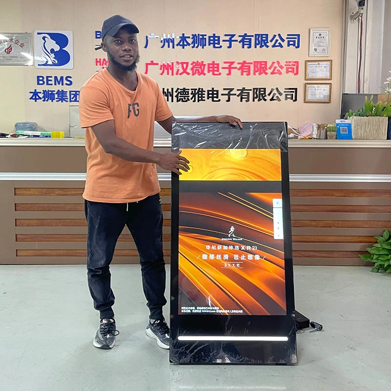 43 Inch LCD IP65 Waterproof Floor Stand Touch Screen Kiosk Advertising Display Commercial Digital Signage Outdoor Battery Kiosk