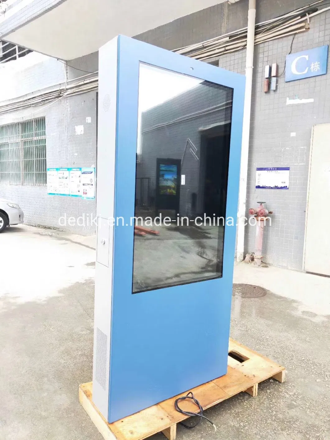 55inch LCD Interactive Floor Standing Digital Signage Kiosk for Outdoor Advertising