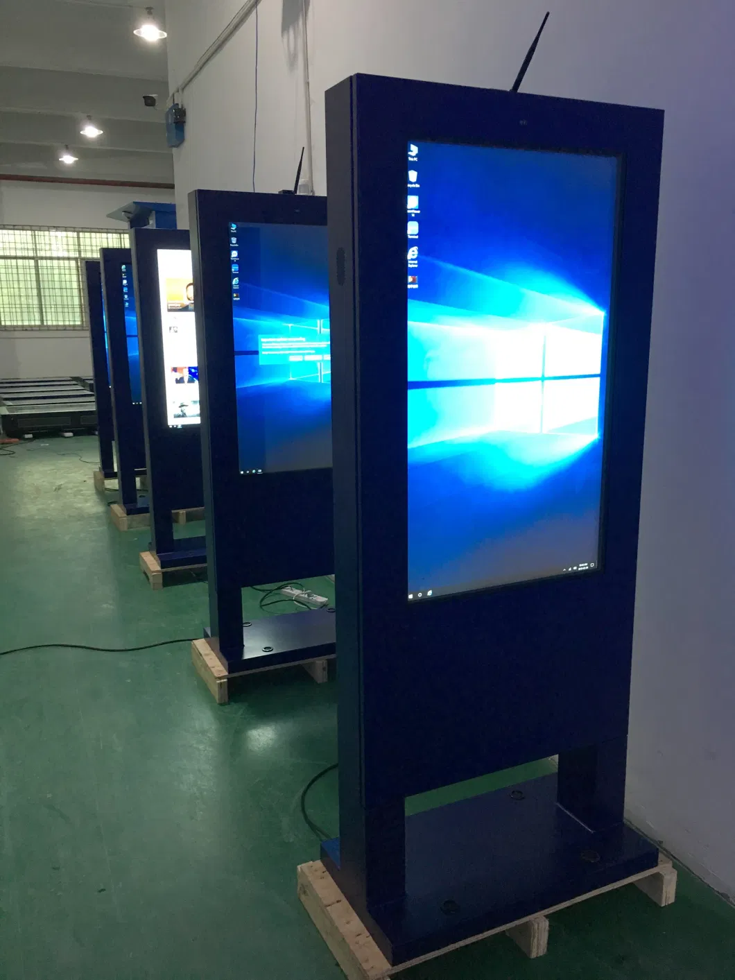 55inch Double Sided IP65 Waterproof Dustproof Sunshine Visible Outside Outdoor Video LCD Digital Signage Interactive Capacitive Touch Screen Kiosk