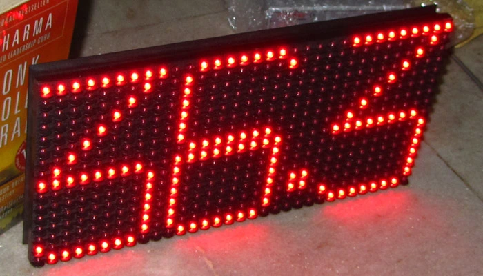 TF Control Card 1600mm*480mm DIP P10 Single Color Outdoor LED Display Sign R/G/B/W/Y Customized