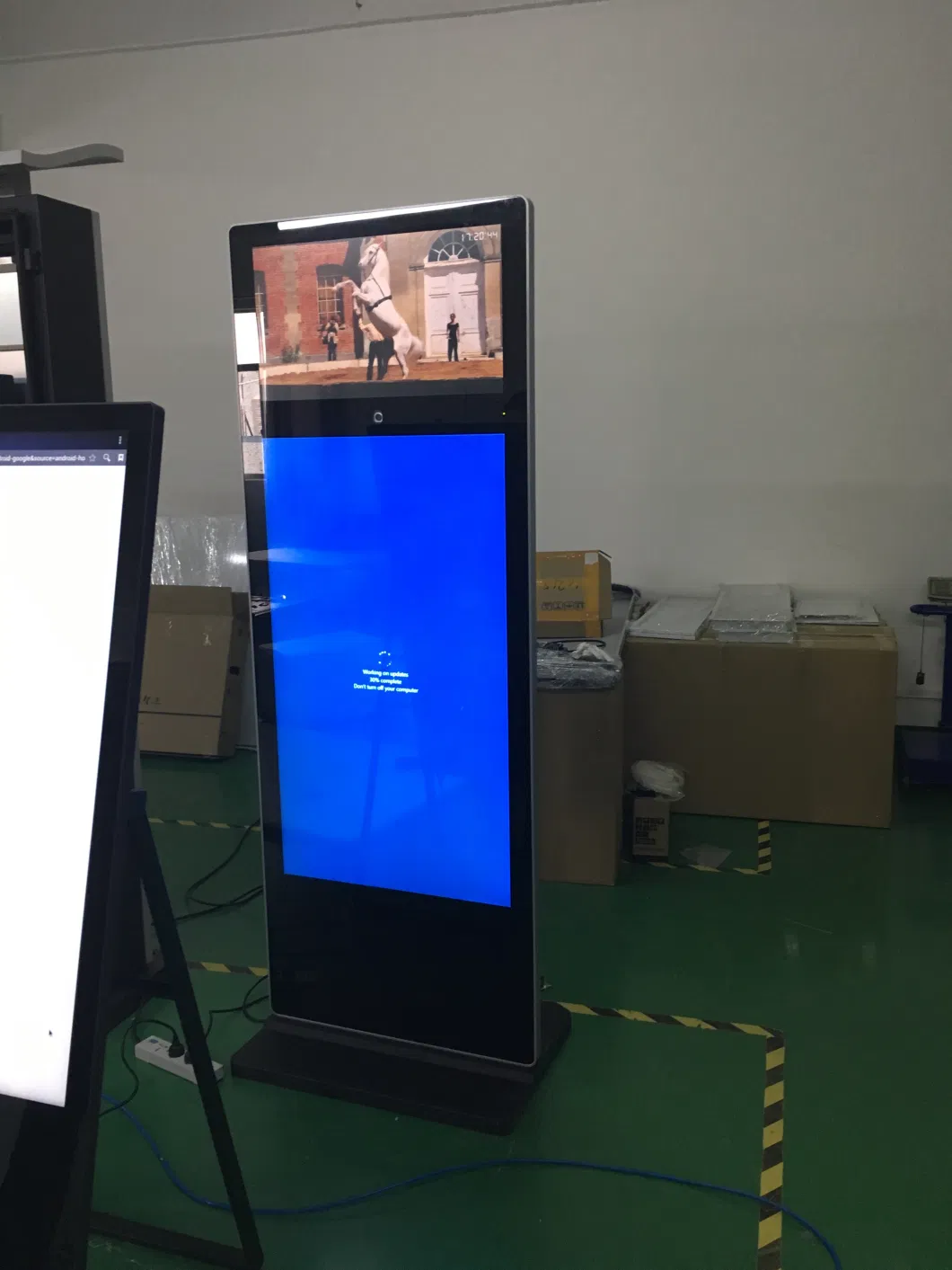 LCD Advertising Display Multitouch Interactive Photo Booth Touch Screen Kiosk