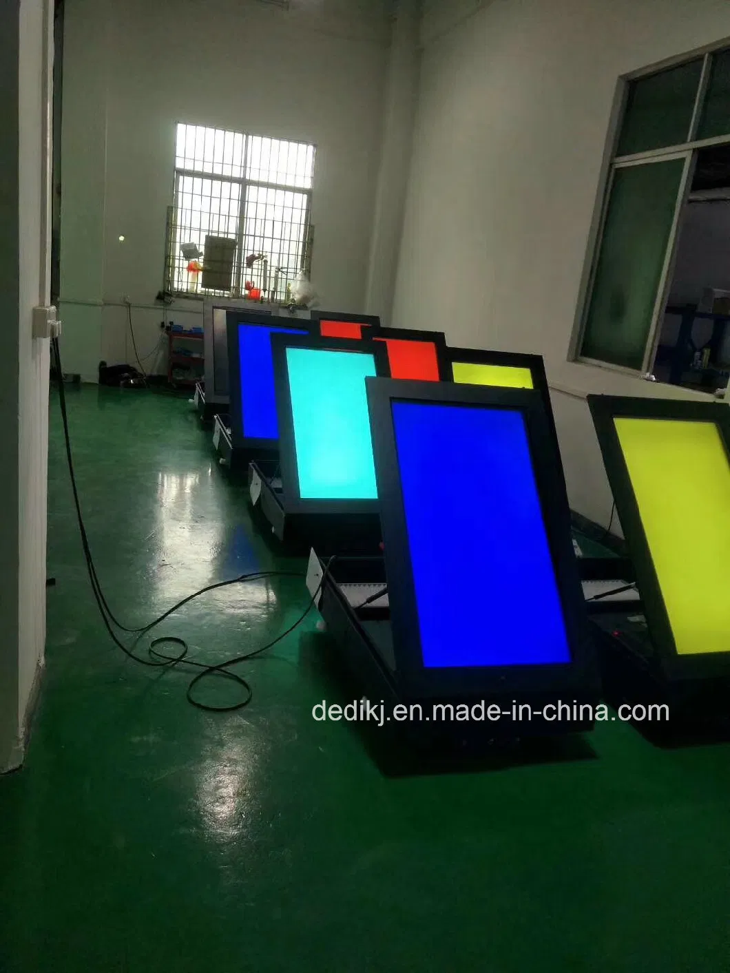 55 &prime;&prime; Outdoor Walll Mount 1500nit LCD Digital Screen for Advertising