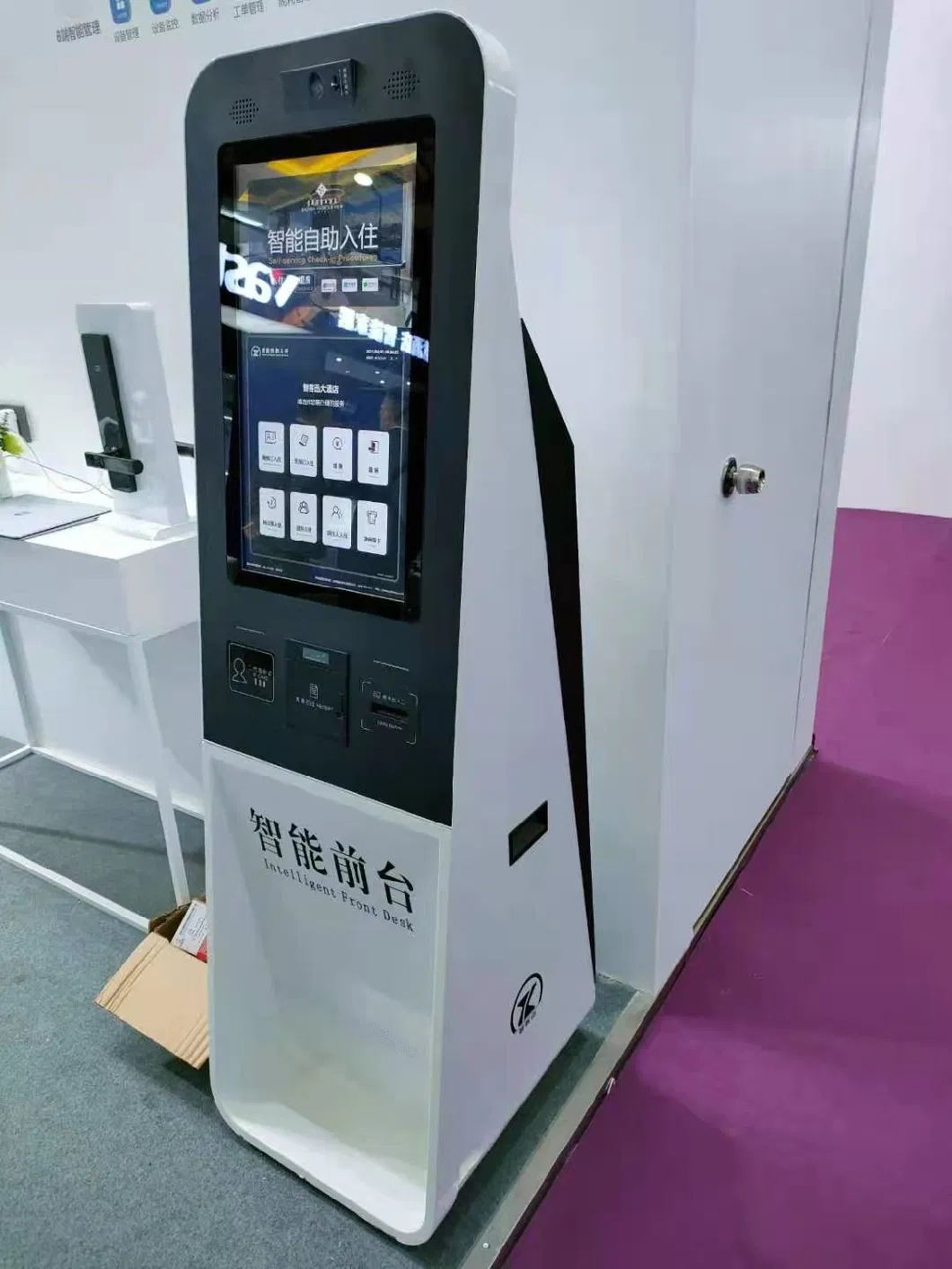 Self Service Check in Proceeding Kiosk for Hotel with Multi Receptionist Function