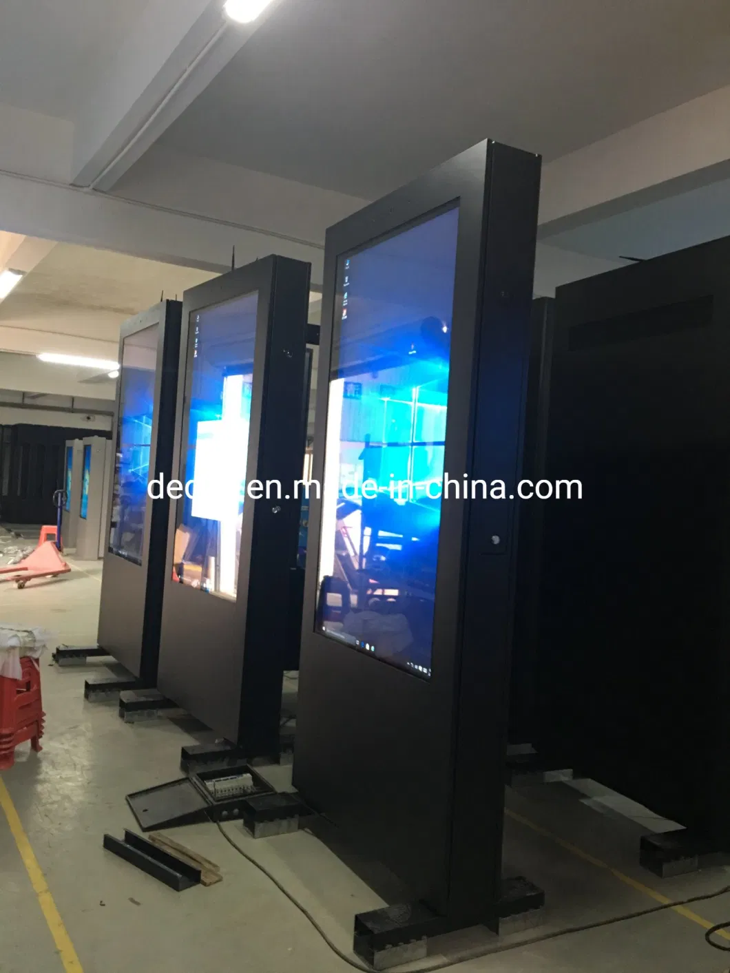 75inch Large Big Outdoor Advertising LCD Display Screen 4K TV Digital Signage Kiosk