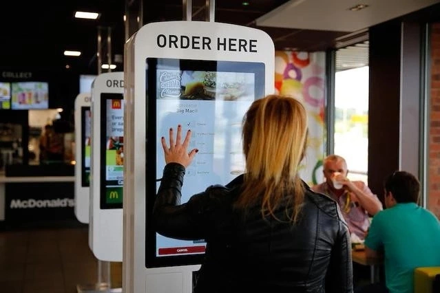 Customized Color Free Standing Touch Screen Kiosk with Thermal Printer