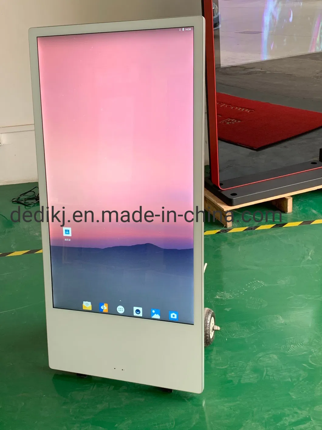 HD 1080pportable Display LCD Flexible Network Floor Standing Digital Signage with Wheel