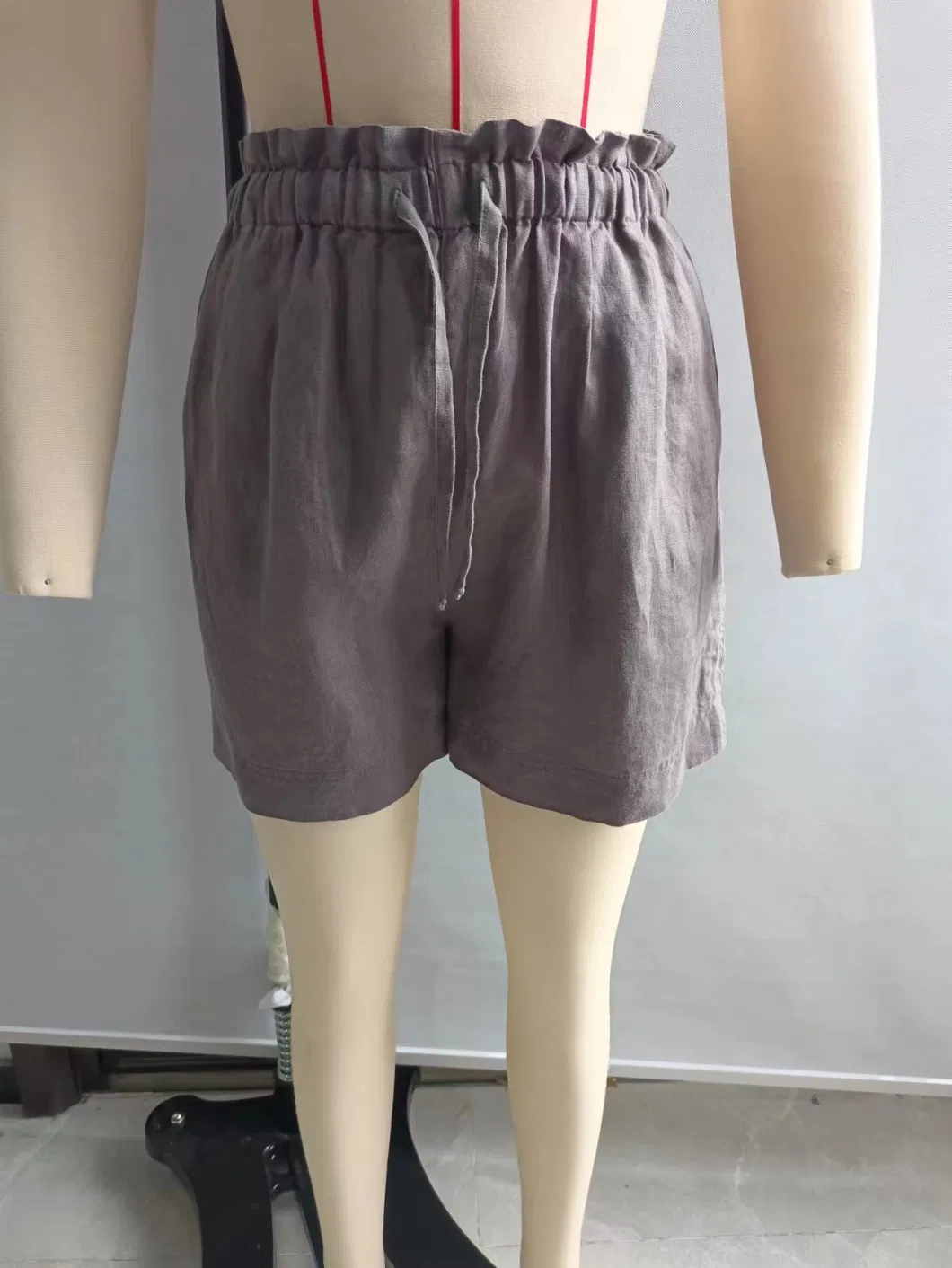 Breathable 100% Linen Women Casual Short Pants with Frill &amp; Elastic Waistband