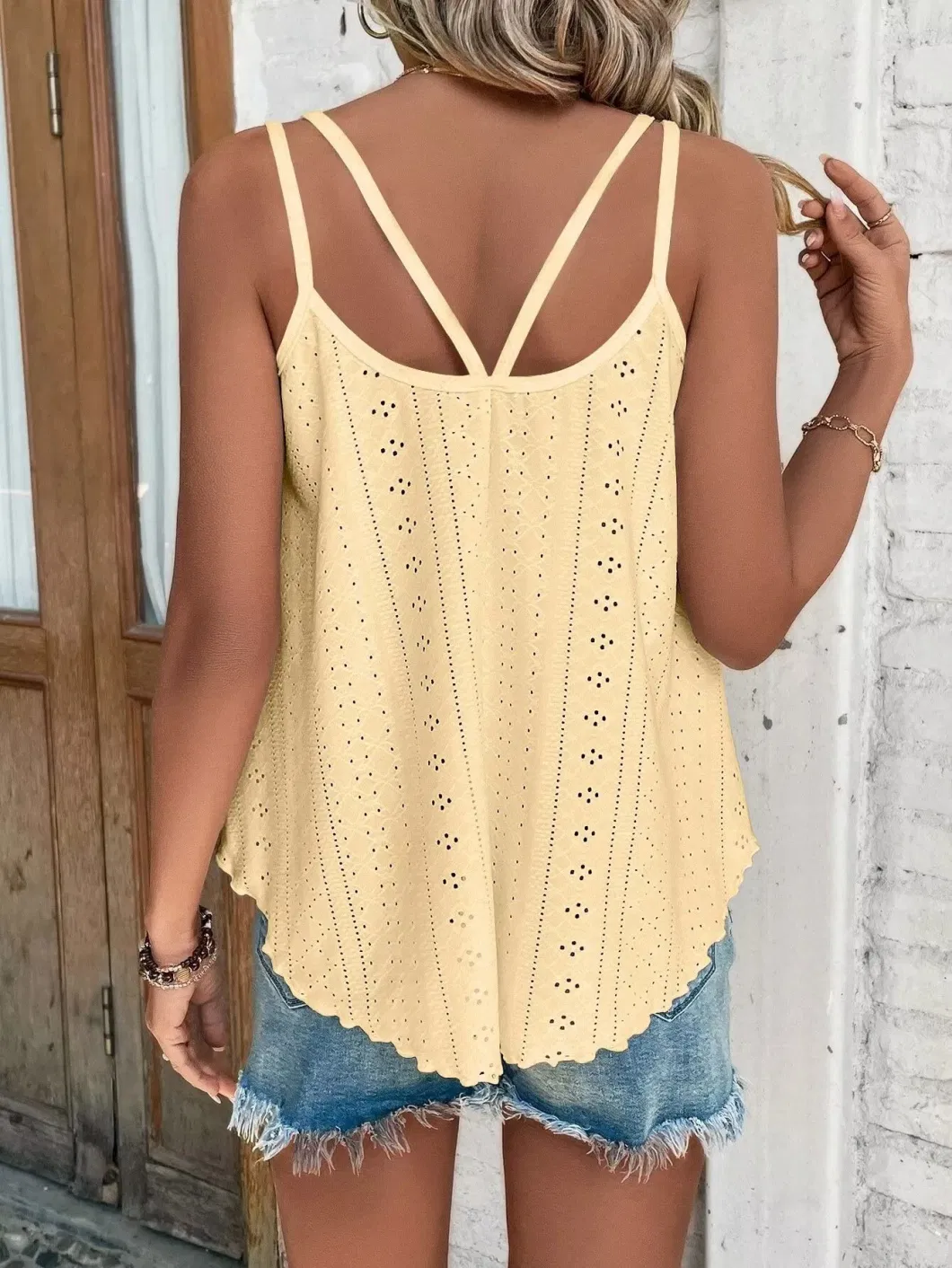 Womens Fashion Tank Tops Eyelet Embroidery Sleeveless Camisole Scoop Neck Loose Casual 2024 Summer Clothes Flowy Shirts