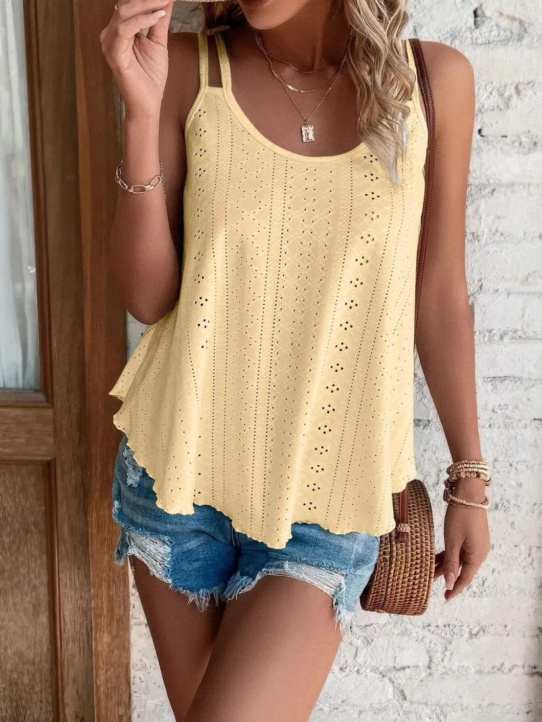 Womens Fashion Tank Tops Eyelet Embroidery Sleeveless Camisole Scoop Neck Loose Casual 2024 Summer Clothes Flowy Shirts