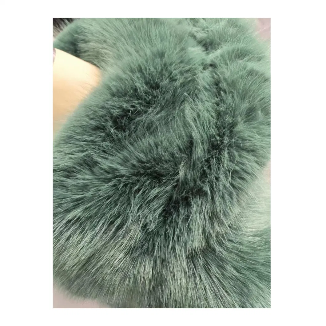 Wholesale Clothes Winter Faux Fur Women&prime;s Short Coat Fashion Fur Coat with Hoodies