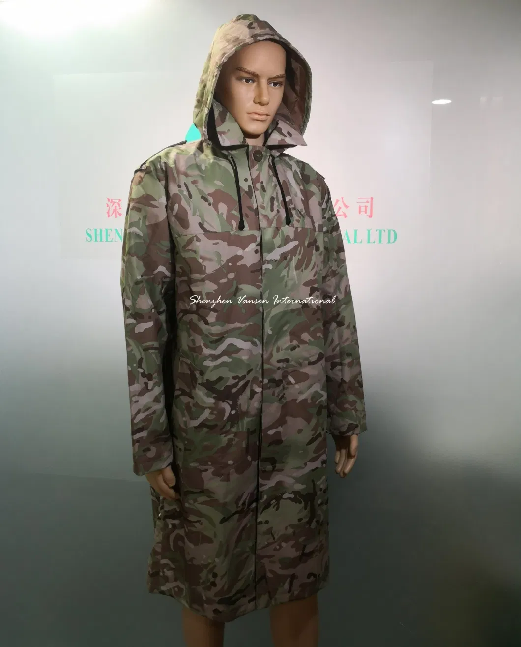 Custom Camo Waterproof Long Rain Jacket/Windbreaker for Men