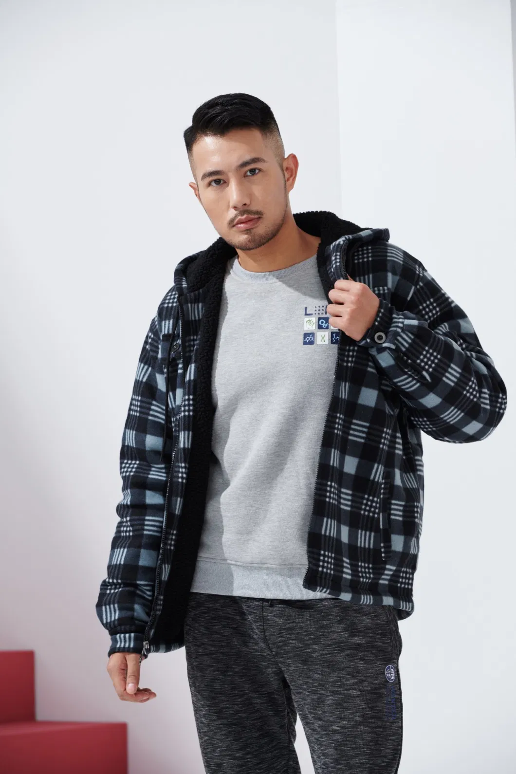 Customized Wholesale Winter Autumn Men Outdoor Warm Hot Styles Plaid OEM ODM Windproof Hooded Fur Sherpa Lined Clothing Wear Jacket