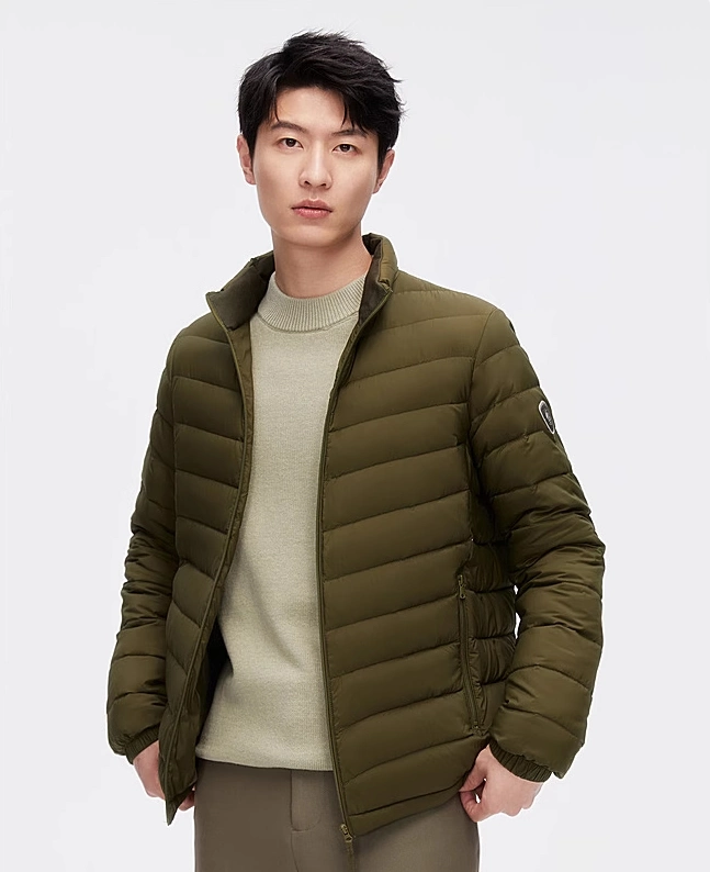 Customized Logo ODM OEM Basic Style Easy-to-Take Men&prime;s Light Duck Down Jacket with Stand Collar Casual Wear City Walk