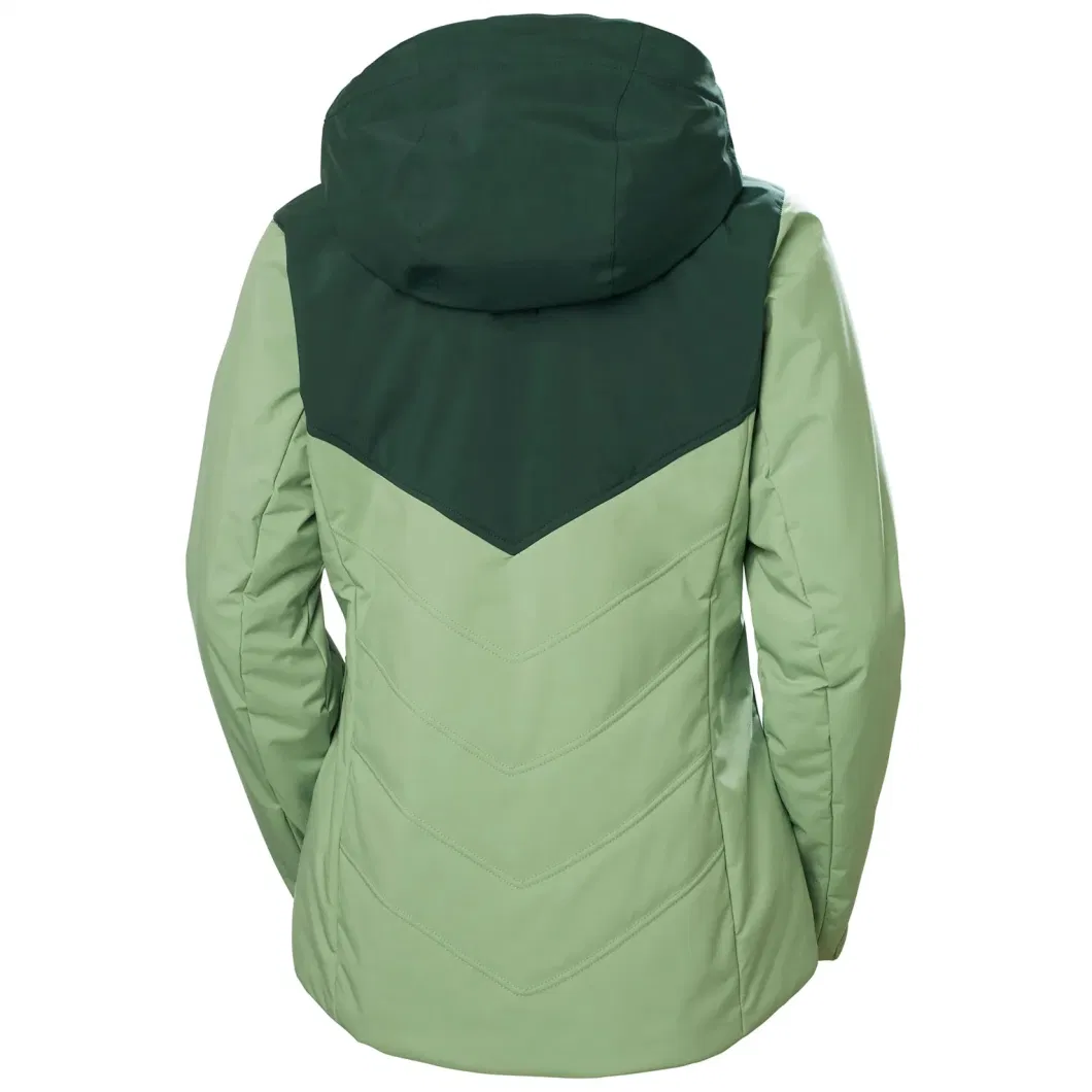 Fashionable Snowboarding Jacket for Women with Insulated and Waterproof Features