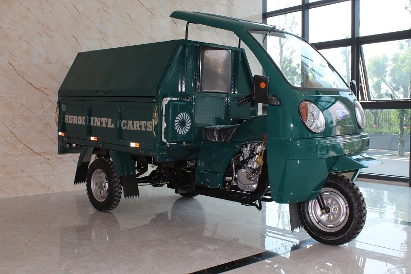 Semi Closed Head with Metal Box Tricycle Taxi with Cargo Box 150cc