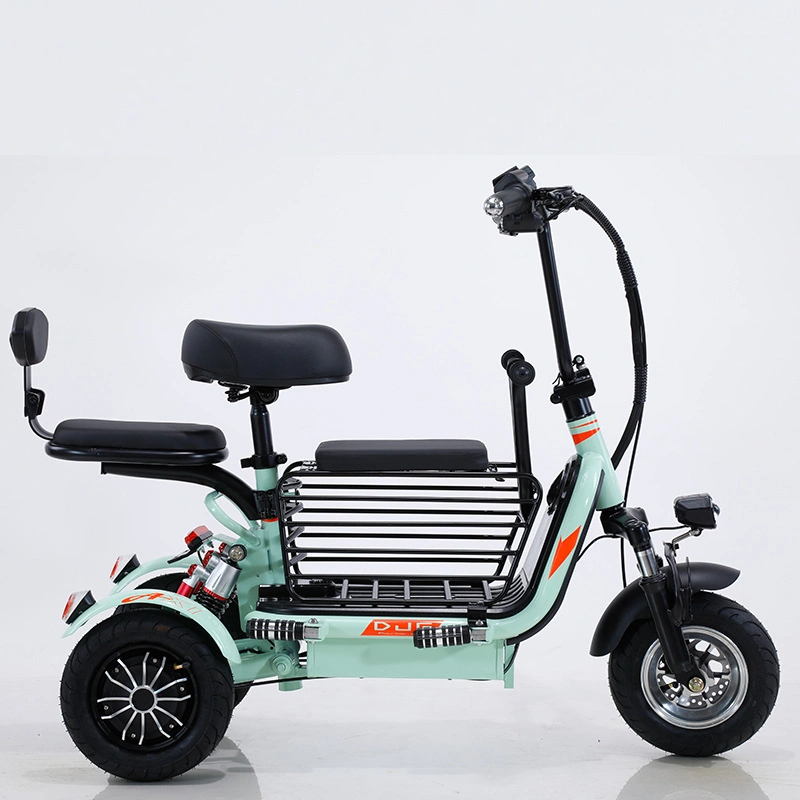 Tuk Tuk Closed Cabin Cargo Tricycle Cargo Delivery Tricycle with Cabin Closed