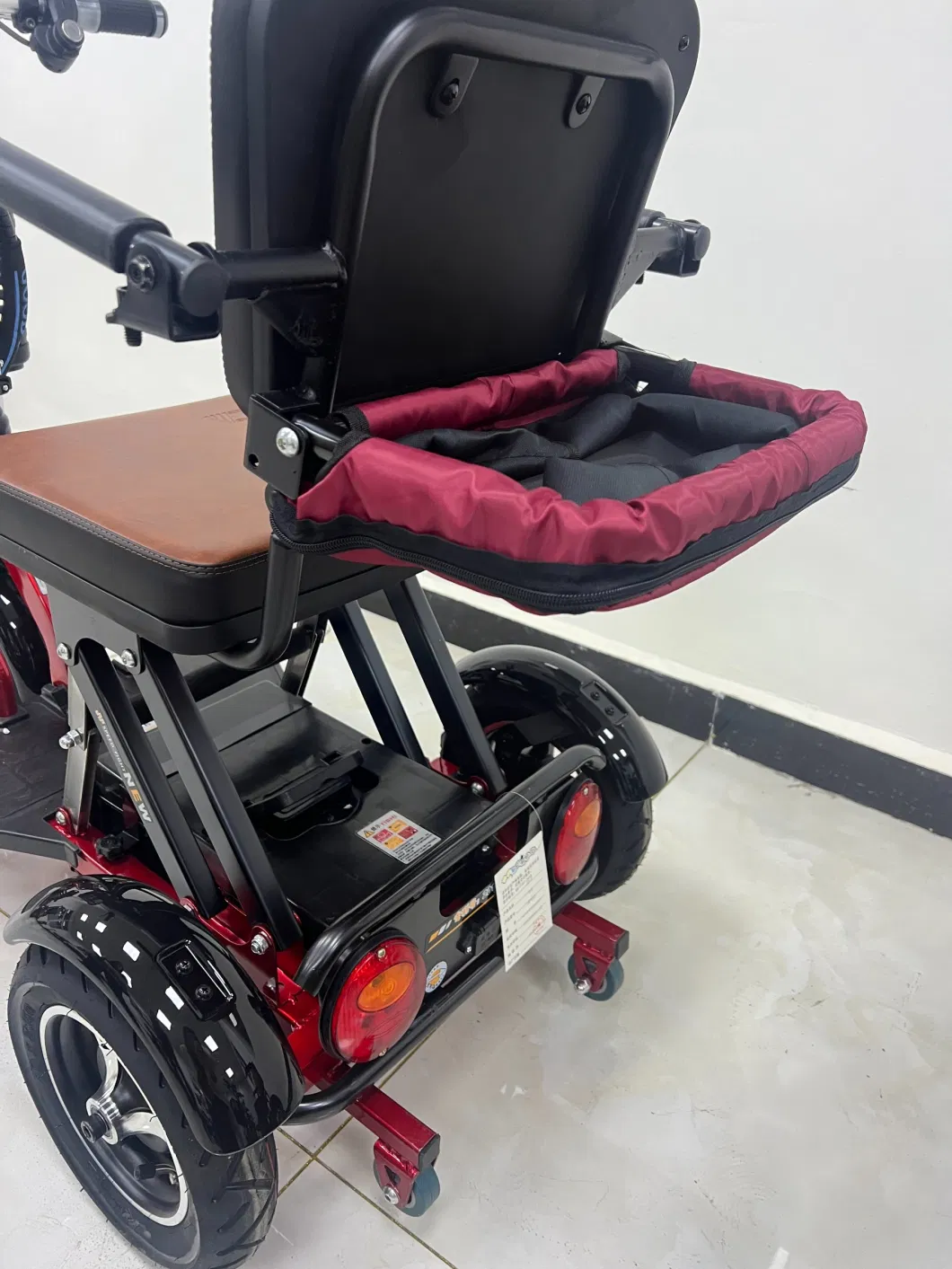 Portability Electric Foldable Mini Scooter Tricycle for Elderly E-Trike