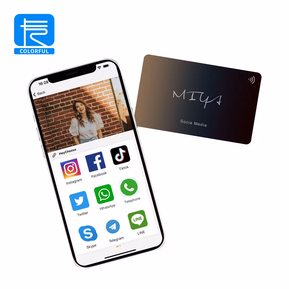 China Factory Custom High-Quality Programmable Printable Cr80 Standard Size Plastic Smart Chip RFID Visit Test Social Media PVC NFC Business Card