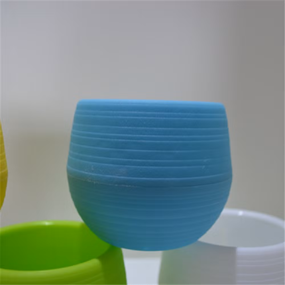 Colorful Round Plastic Mini Flower Pots Planters for Succulents Decoration Desktop Wyz18003