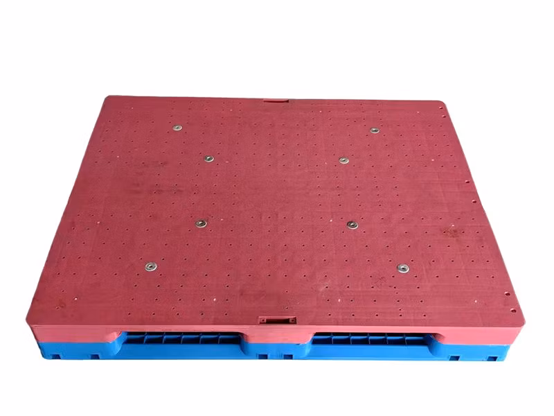 1200*1000 Red Blue Color Block Mesh Surface HDPE Material Stackable Export Euro Type Standard Size Supplier Single Faced Plastic Pallet for Shipping