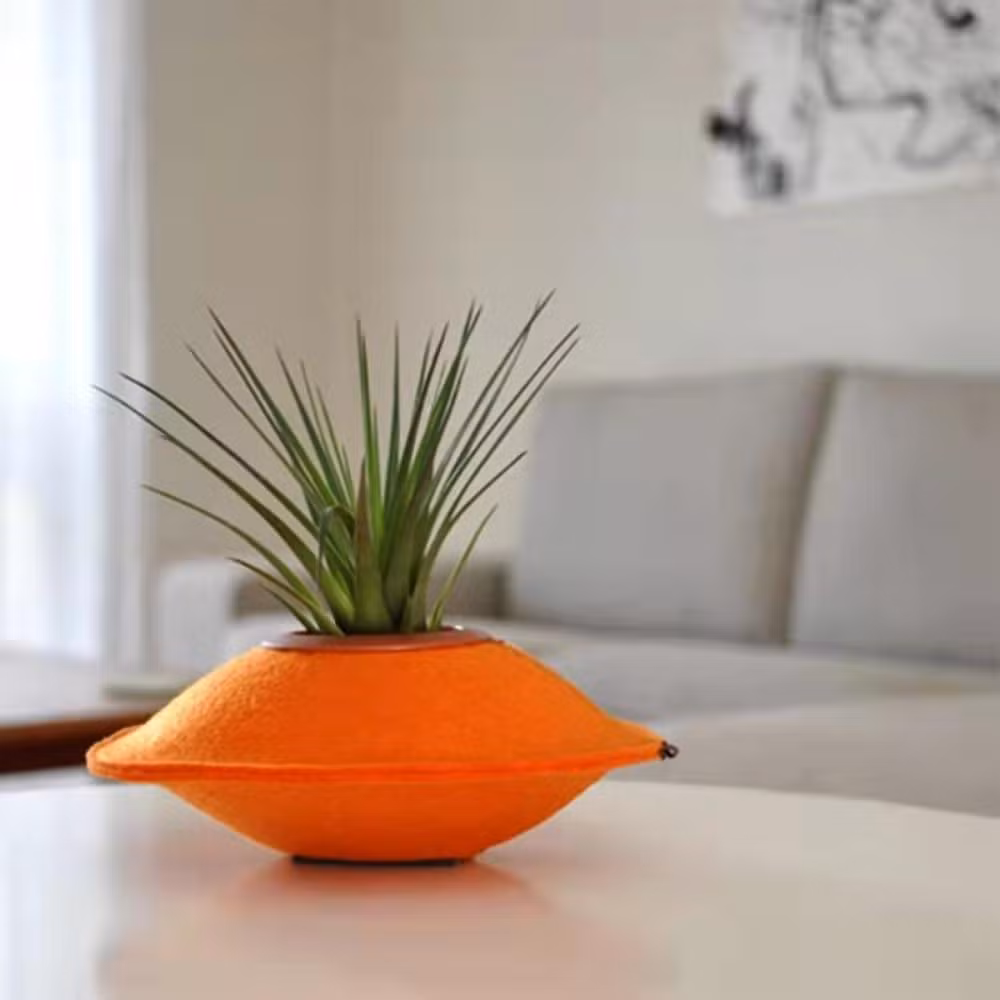 Modern Flower Pots with Original Shapes Decorative Planters Made of Recycled Material Unusual Colorful Planters of 100% Recycled Felt Wyz21949