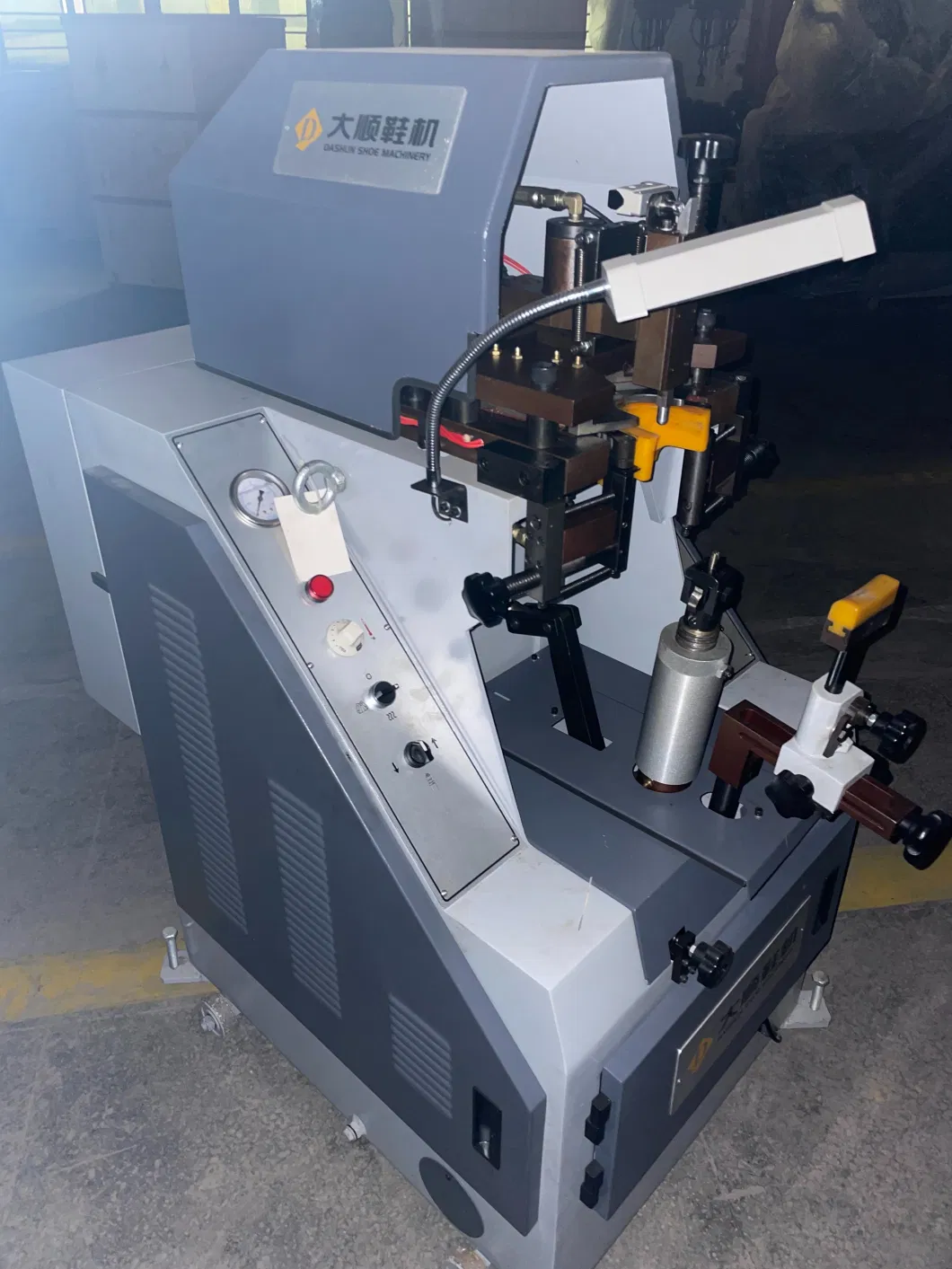 Ds-628b Automatic Backpart Counter Lasting Machine for Shoe