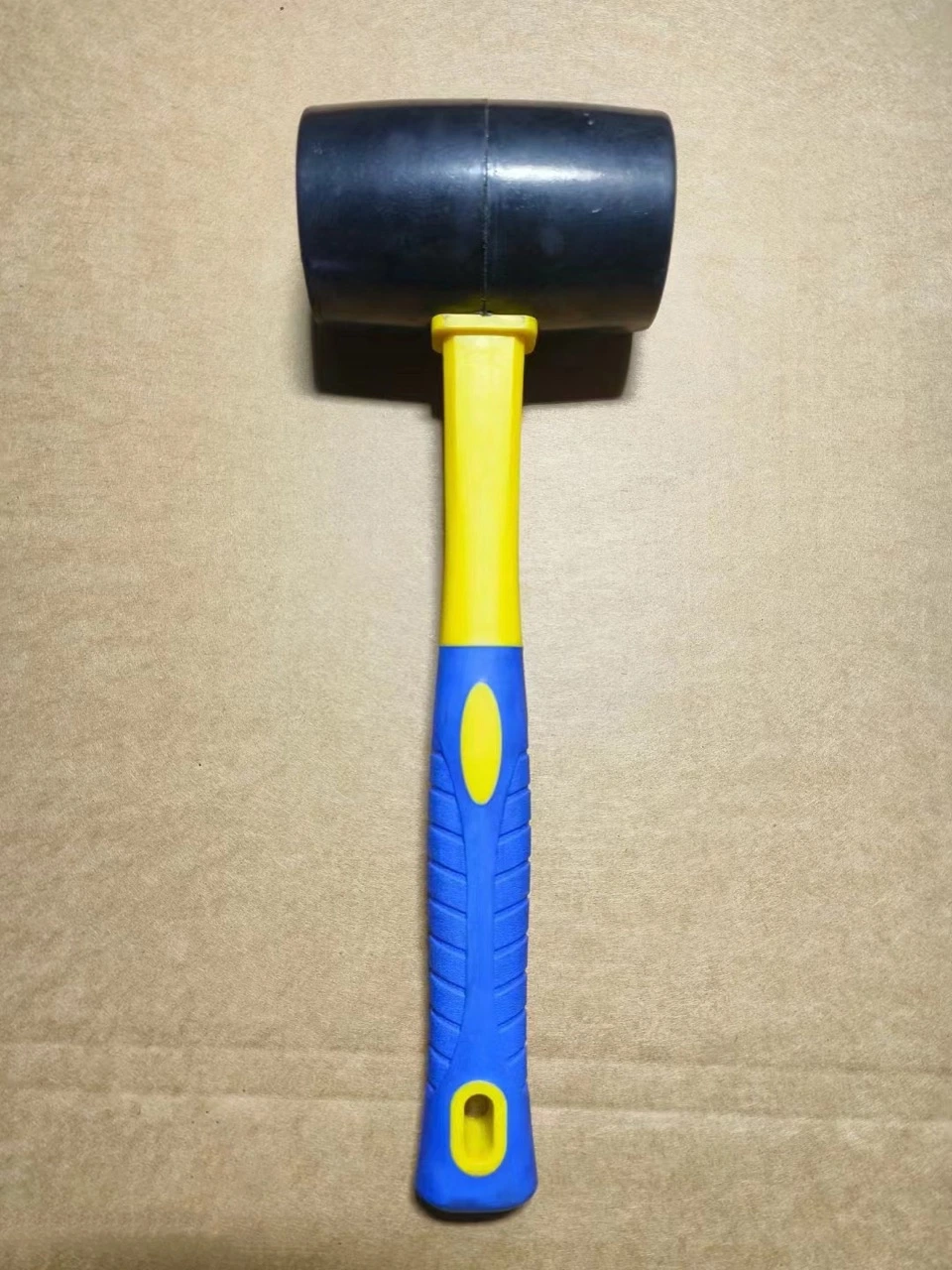 Durable Low Recoil Rubber Mallet Heads with Grip Fiberglass and Rubber Handles