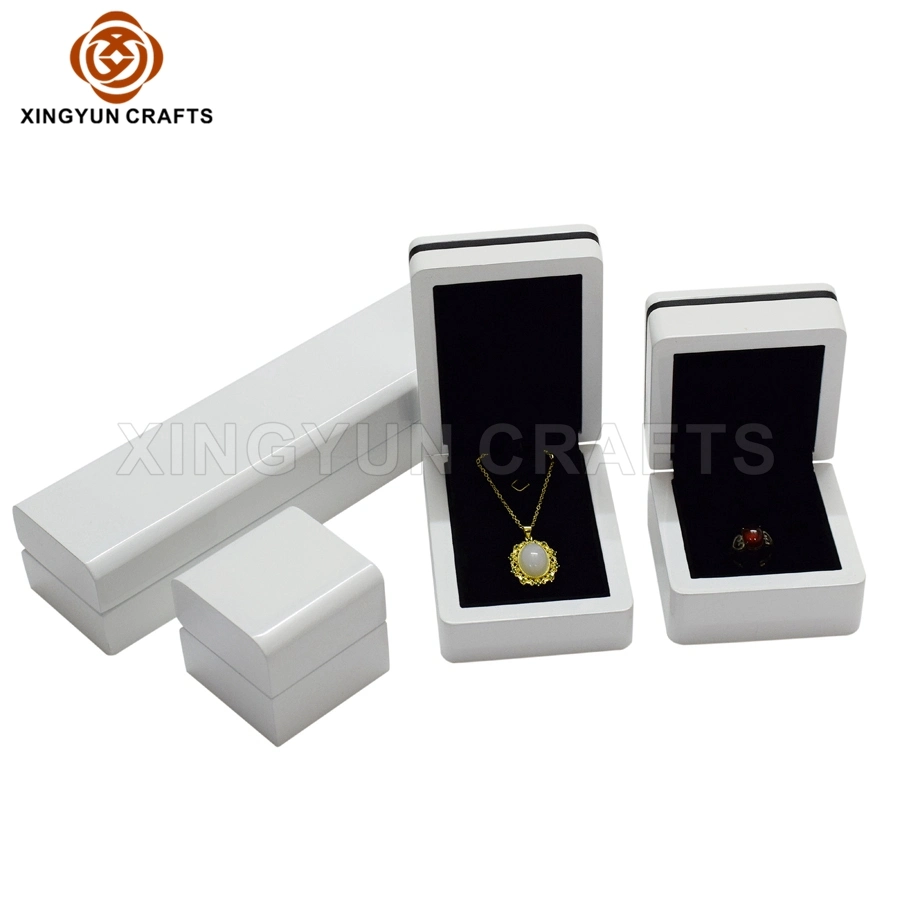 High Quality Glossy Lacquer Wooden Jewelry Ring Diamond Packing Box Gift Package