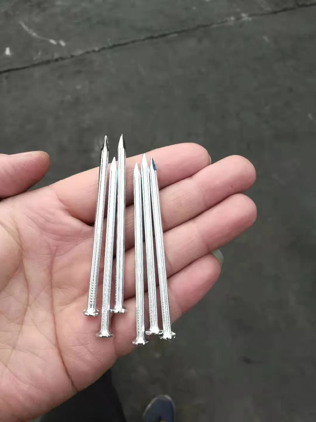 Smooth Shank and Flut Shank 1&quot;-4&quot; Concrete Nails