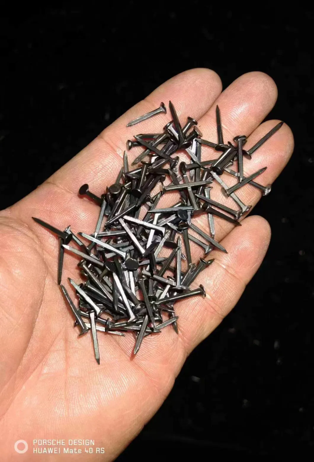 Model South Africa Market 3/8&prime;&prime; - 1&prime;&prime; Shoe Tack Nails/Sofa Nails Blue and Black Carbon Steel Furniture Nails