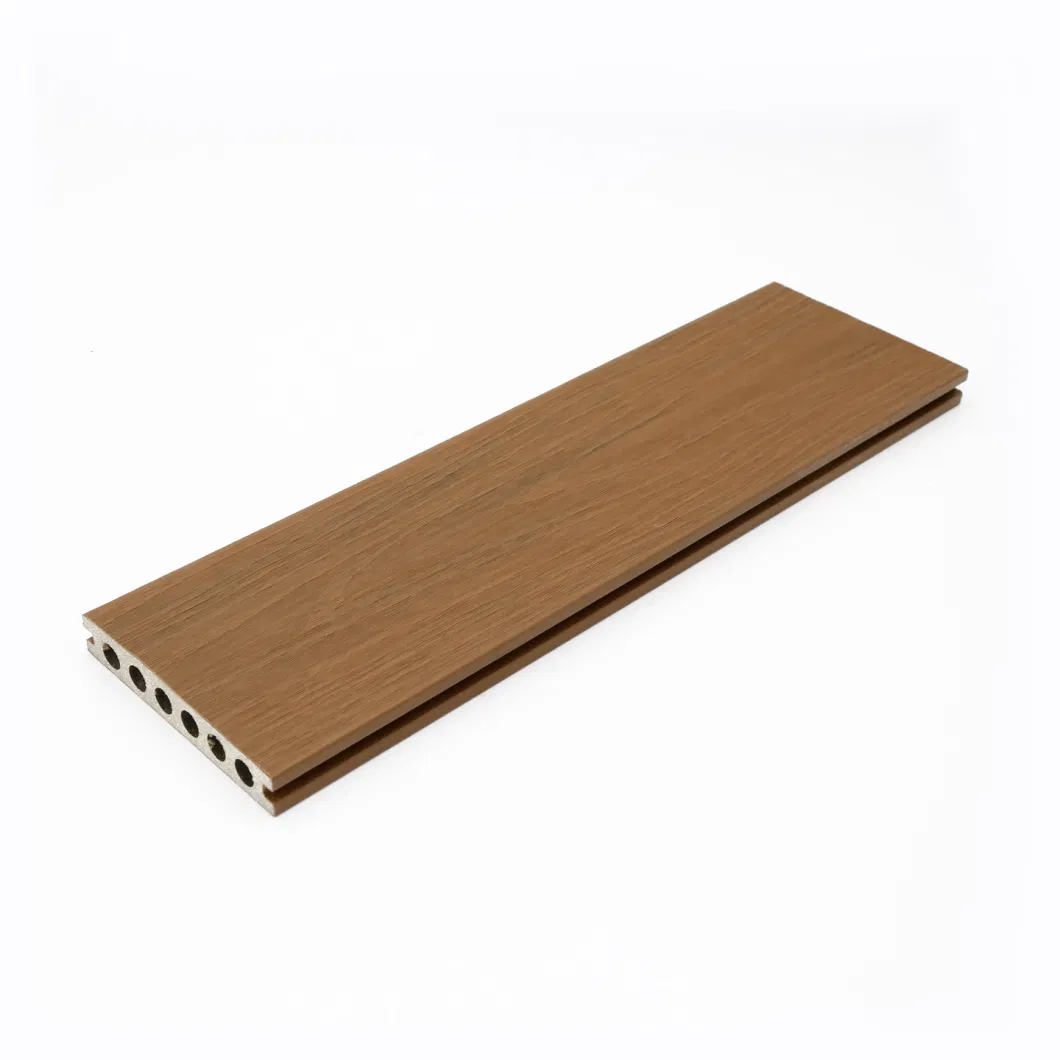 Anti-UV Outdoor Flooring Wood Plastic Material Timber Decking Patio Tiles