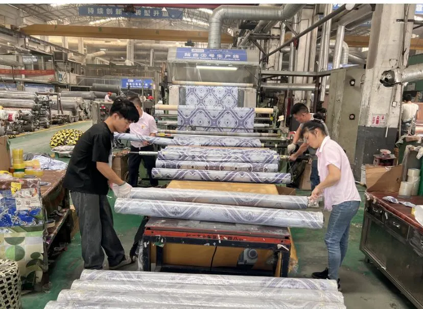 Yuanhua Factory Wholesale Price High Quality Non Slip Carpet Flooring of PVC Plastic Non-Slip Flooring Roll