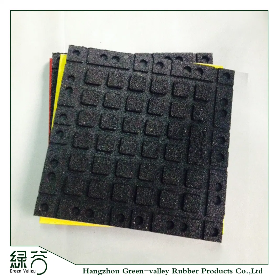 China Factory of Anti- Slip Outdoor Playground Rubber Flooring Drainage Bathroom Rubber Mat