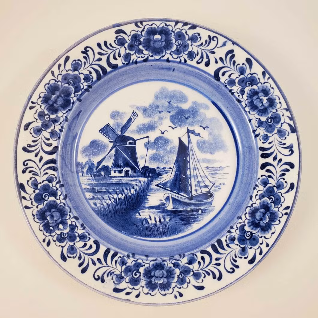Wholesale Price Yiwu Market OEM Personalized Handmade Crafts Tour Travel Tourist Tourism Promotional Gifts Custom Made MDF Wood Wooden Souvenir Plate Factory