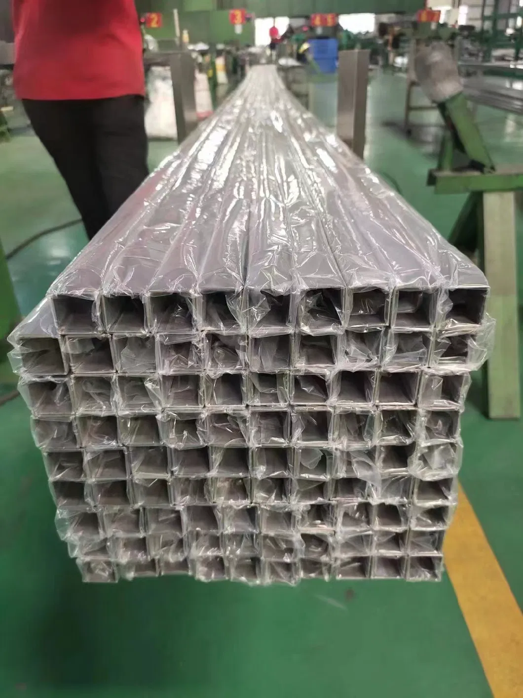 Round/Square Oval Pipe Stainless Steel/Carbon/Aluminum/Galvanized Tube