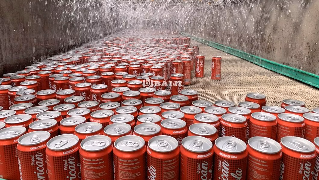 Complete Carbonated Drink Beverage Soda Water Mixing Can Filler Filling Seaming Line Machine