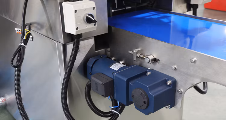 HVR-420A Hualian Full Automatic Thermoforming Vacuum Packaging Machine for Cheese Sausage Meat Seafood