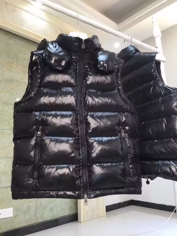 Men Women Designer Vests Down Jackets Coat Winter Outdoor Cold-Proof Thickened Warm Casual Embossed Logo Vest Hooded Coat