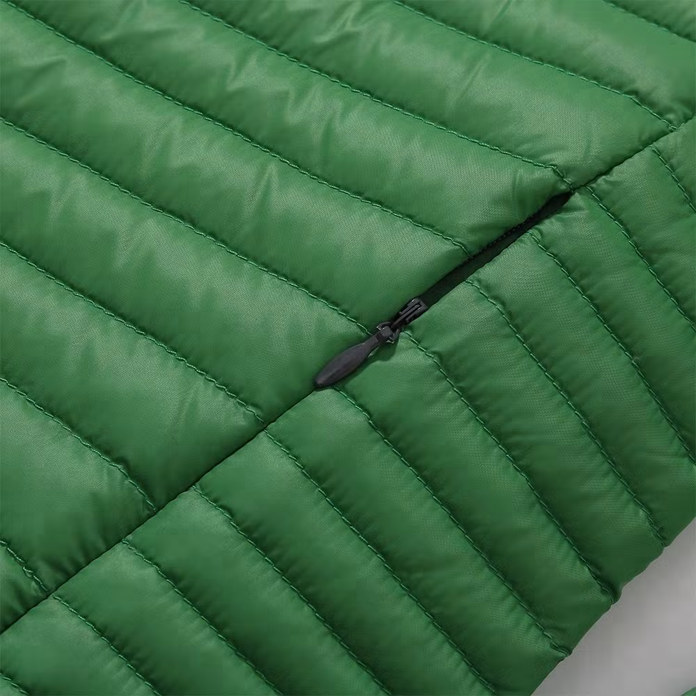 Men&prime;s OEM Light Down Jacket for Winter Green Outerwear Quilted Extra Soft Windbreaker Ultralight Down Filled Jacket